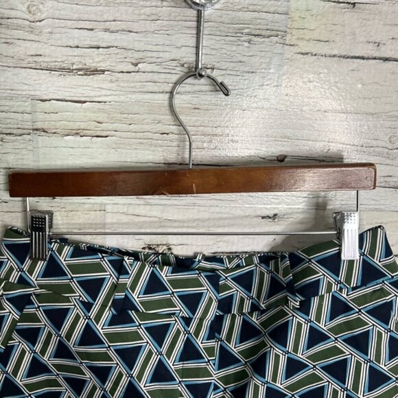 Ann Taylor shorts green black size  8 - Picture 4 of 9